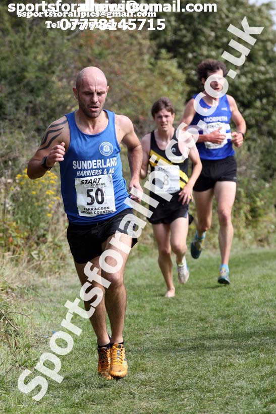 Senior mens and veteran relays, Sunderland Harriers Cross Country Relays, Farringdon, Sunderland . Photo: David T. Hewitson/Sports for All Pics